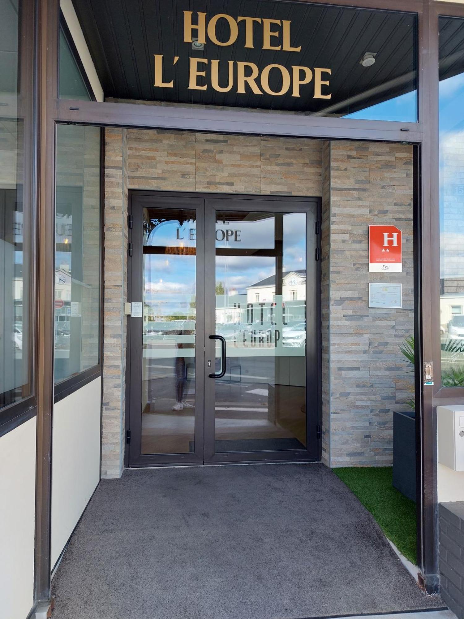 Cit'Hotel L'Europe - Cholet Gare ภายนอก รูปภาพ
