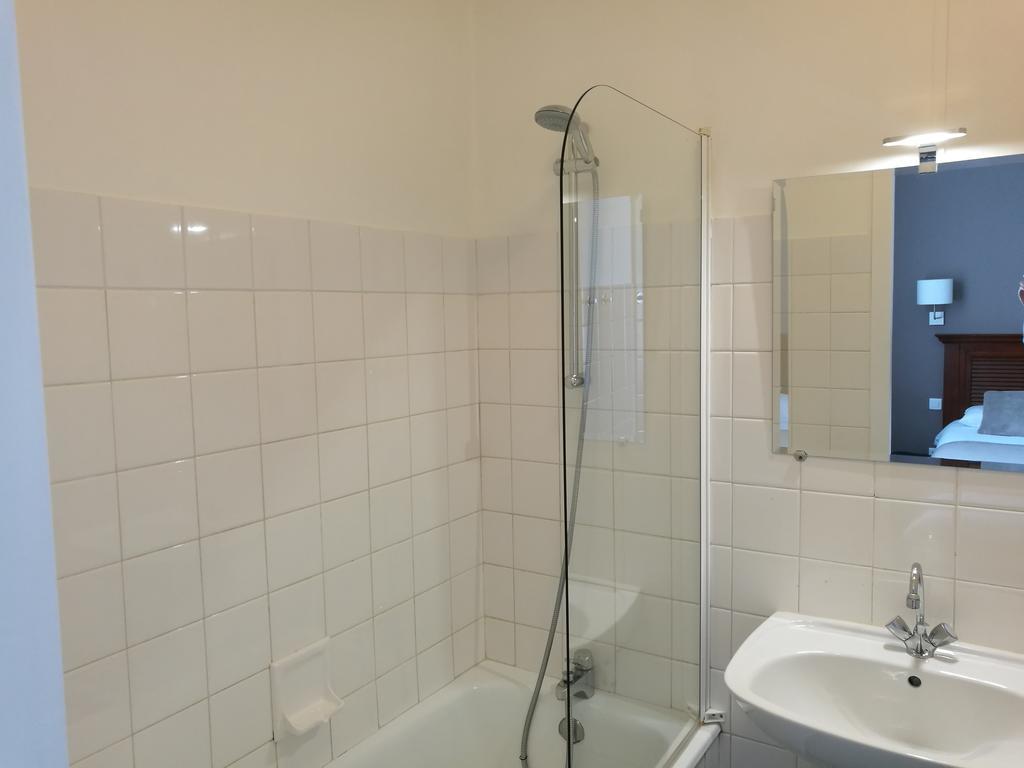 Cit'Hotel L'Europe - Cholet Gare ภายนอก รูปภาพ
