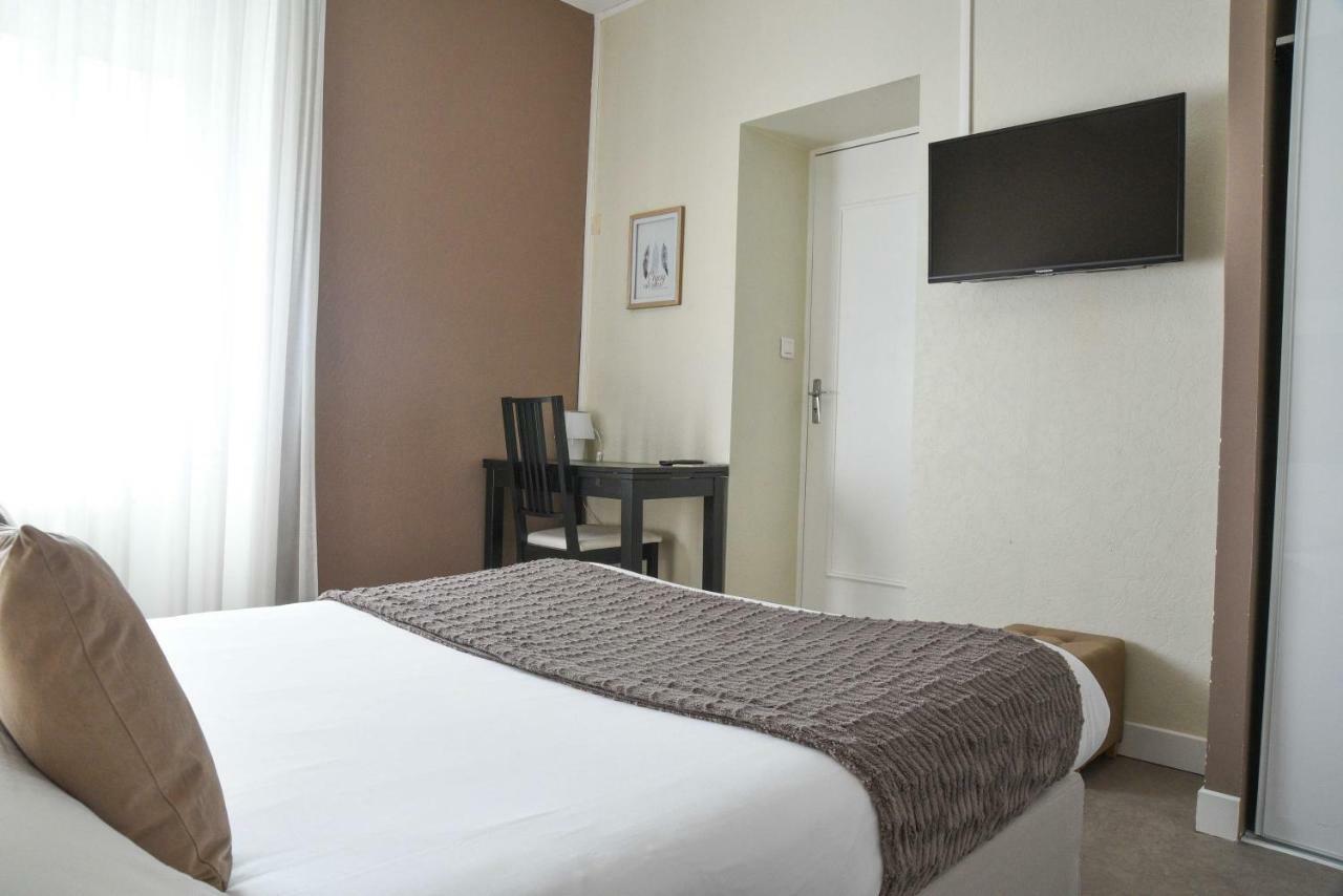 Cit'Hotel L'Europe - Cholet Gare ภายนอก รูปภาพ