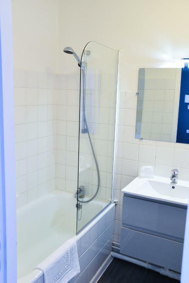 Cit'Hotel L'Europe - Cholet Gare ภายนอก รูปภาพ