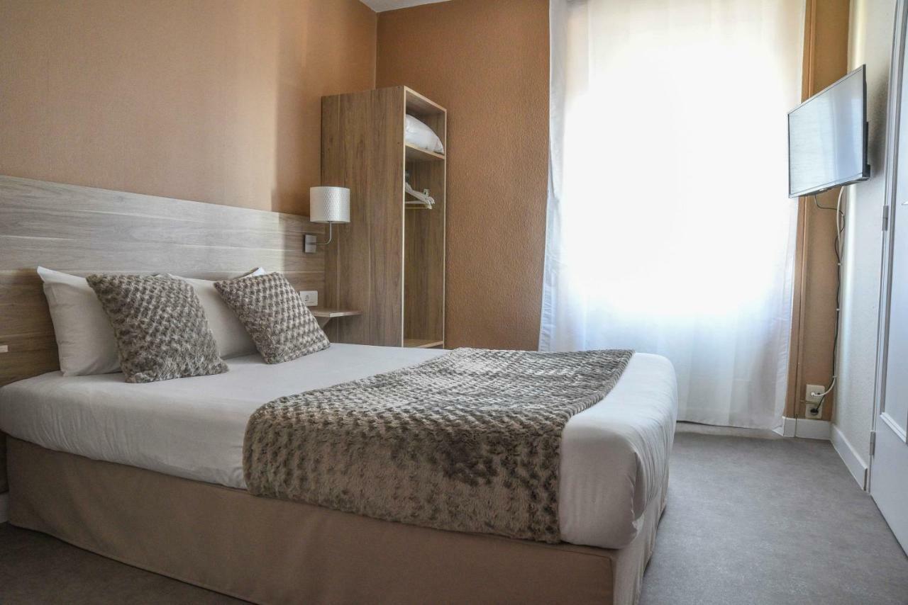 Cit'Hotel L'Europe - Cholet Gare ภายนอก รูปภาพ